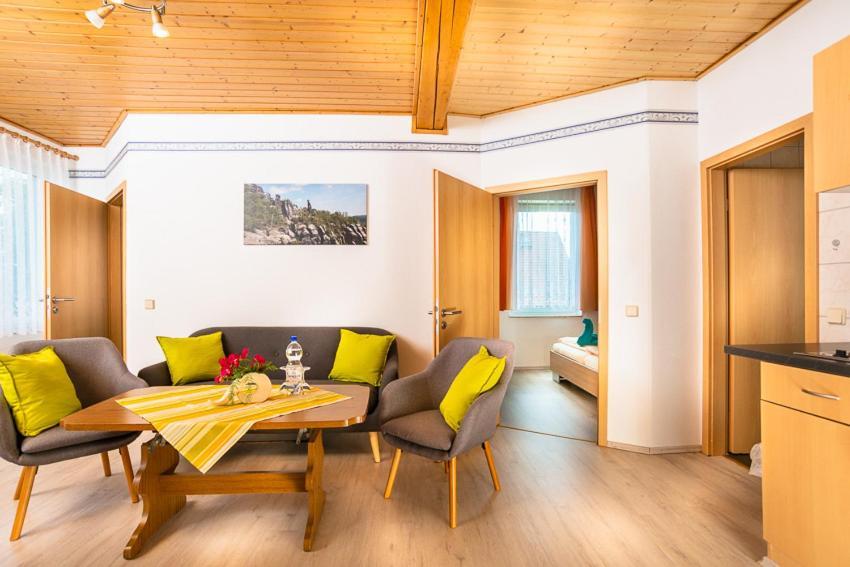 Ferienhaus "Zur Alten Schule" Mittelndorf Экстерьер фото